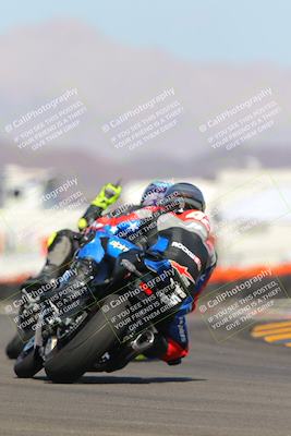 media/Oct-08-2022-SoCal Trackdays (Sat) [[1fc3beec89]]/Turn 16 (125pm)/